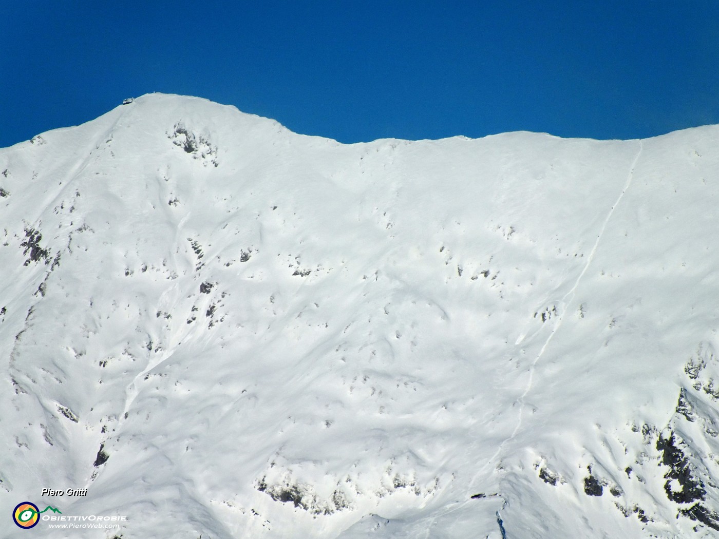 19 Grigna, visibile la salita invernale del 'muro' .JPG